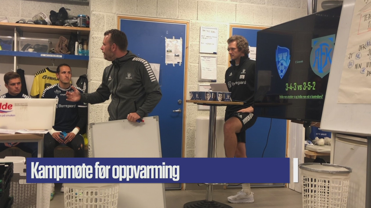 På innsiden før, under og etter AaFK-kampen